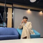 Choi Woo-shik Instagram - 🙋🏻‍♂️