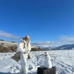 Choi Woo-shik Instagram - ❄️ ⛄️ 🥕 🐰