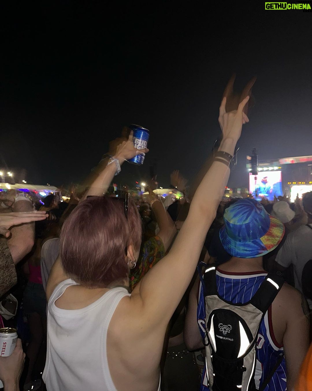 Choi Yeon-jun - 4.3 Million Likes - enjoying lollapaloozaš¤
