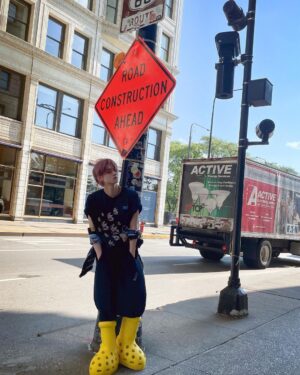 Choi Yeon-jun Instagram - summer in Chicago 💛 @mschf
