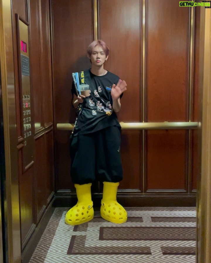 Choi Yeon-jun - 4.8 Million Likes - summer in Chicago š @mschf