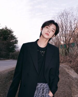 Choi Yeon-jun Instagram - #fendi #fendiss23 #광고