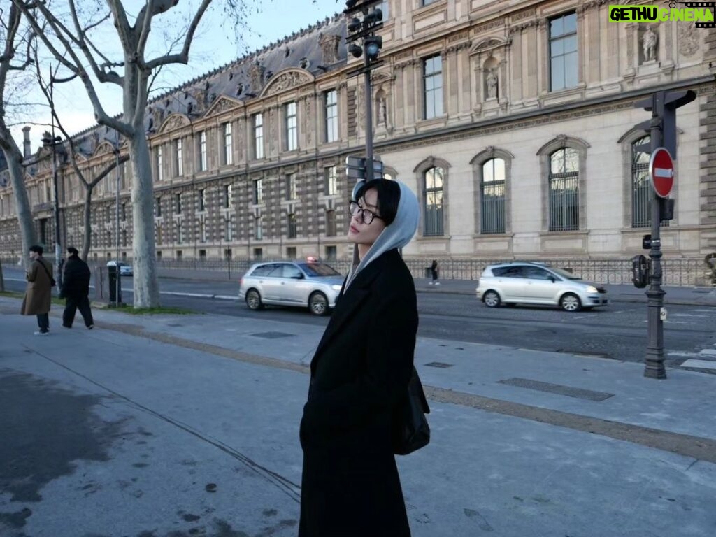 Choi Yeon-jun Instagram - Yeonjun in Paris photo by @bamgyuuuu
