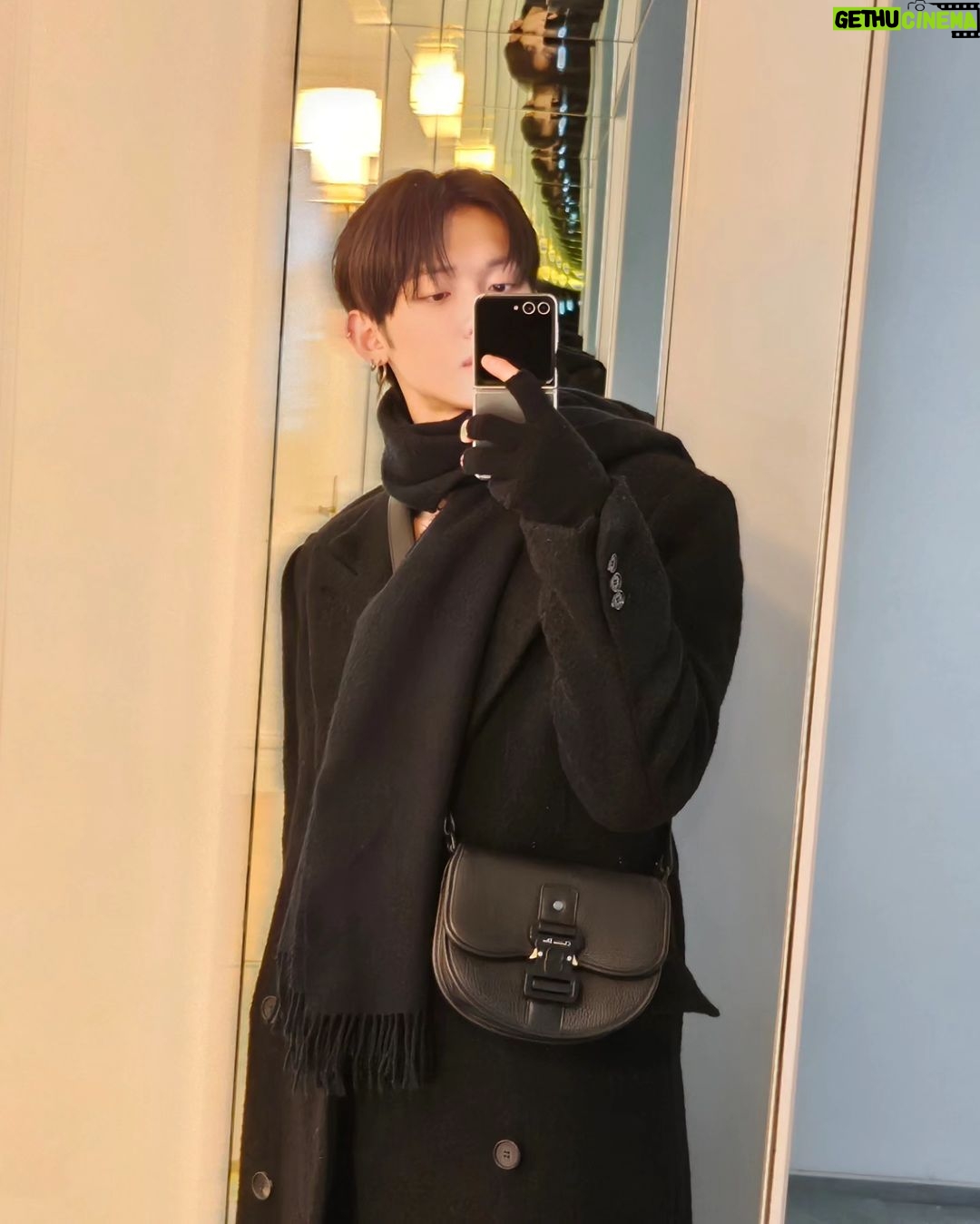 Choi Yeon-jun Instagram - La Galerie Dior @dior #Dior