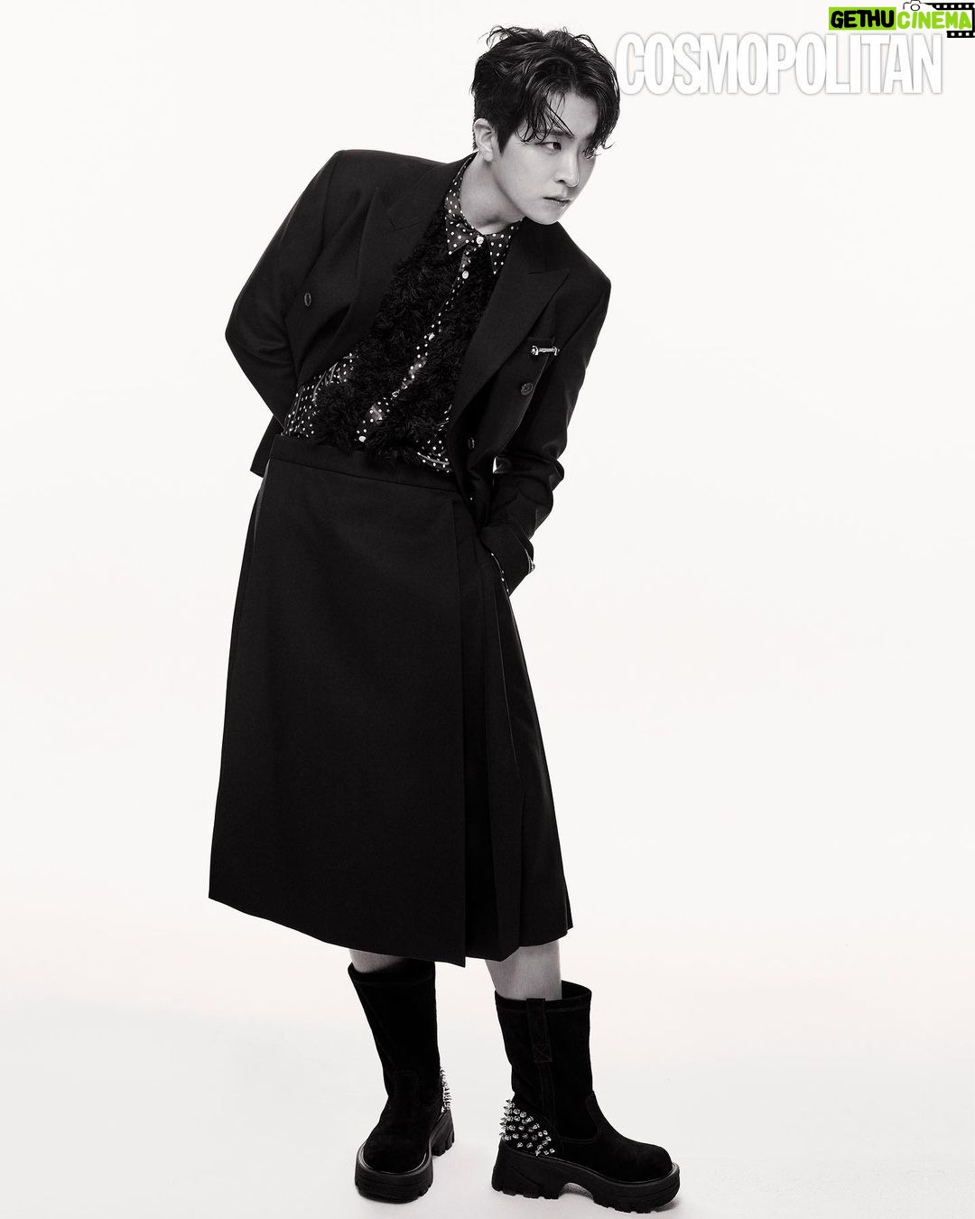 Choi Young-jae Instagram - #YOUNGJAE #cosmopolitan 😁