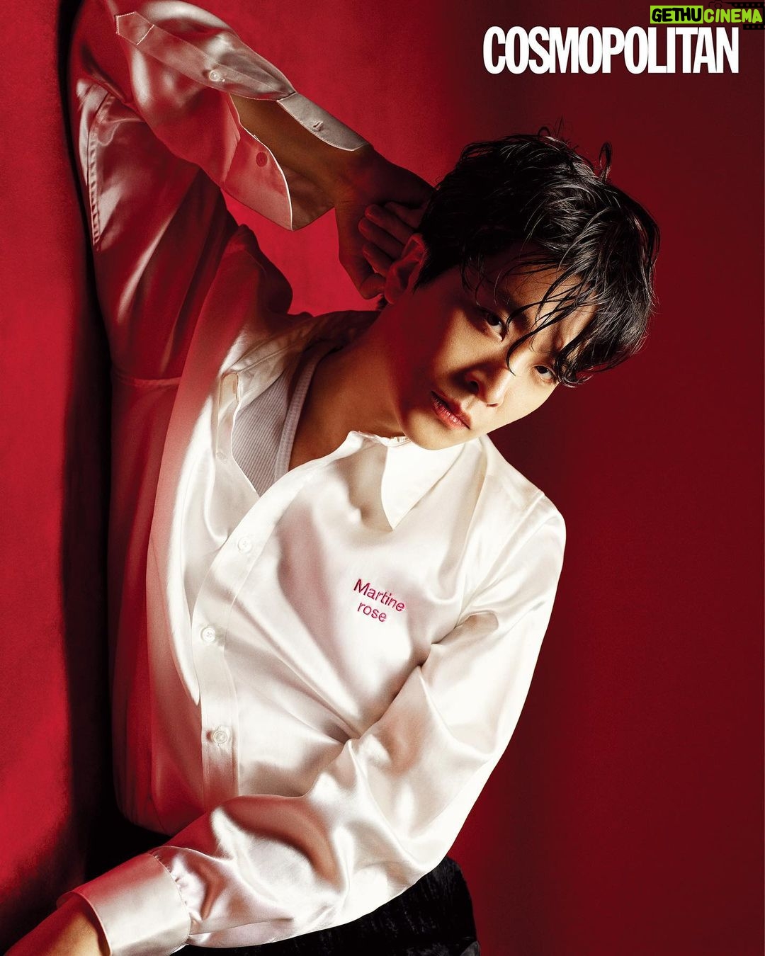 Choi Young-jae Instagram - #YOUNGJAE #cosmopolitan 😁