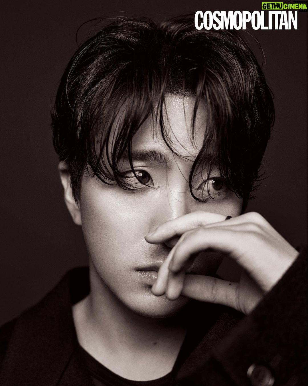 Choi Young-jae Instagram - #YOUNGJAE #cosmopolitan 😁