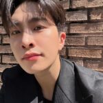 Choi Young-jae Instagram - 상받았드아~! 감사합니다!!🏆 #영재 #갓세븐영재의친한친구 #올해의브랜드대상 @mbcbf_ever