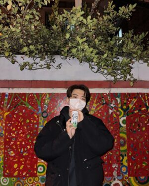 Choi Young-jae Instagram - 솔의눈 맛있는데..?