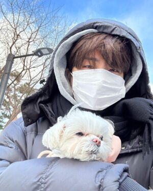 Choi Young-jae Instagram - 너도 많이 춥구나… @b_ftaq