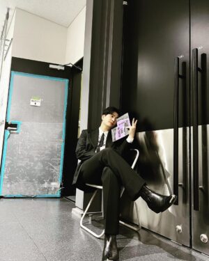 Choi Young-jae Instagram - 10장 꽉채우기📸