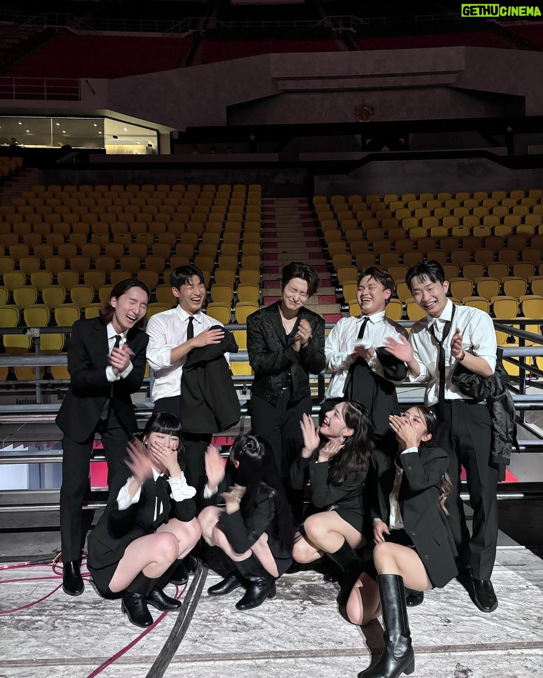 Choi Young-jae Instagram - 아가새 고마워요💚 다른건 모르겠고 덕분에 재밌게 놀다가 가요💕🐣 Love you IGOT7 😁