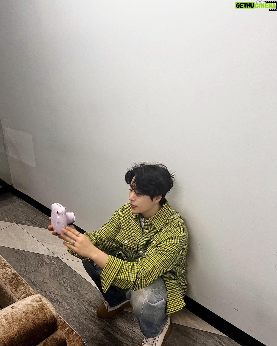 Choi Young-jae Instagram - Bye 2023 👋 Hi 2024 🙌 #2024