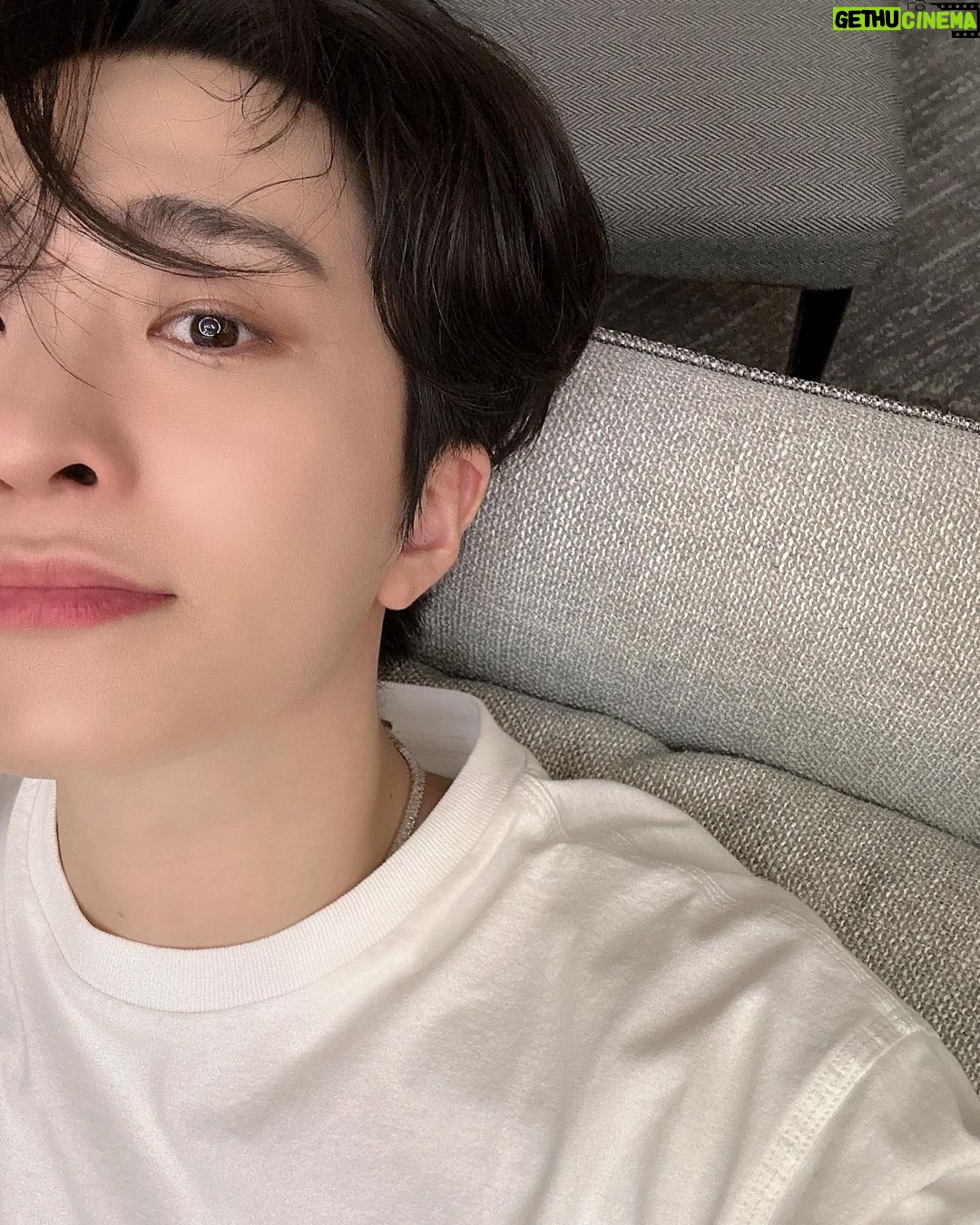 Choi Young-jae Instagram - Bye 2023 👋 Hi 2024 🙌 #2024