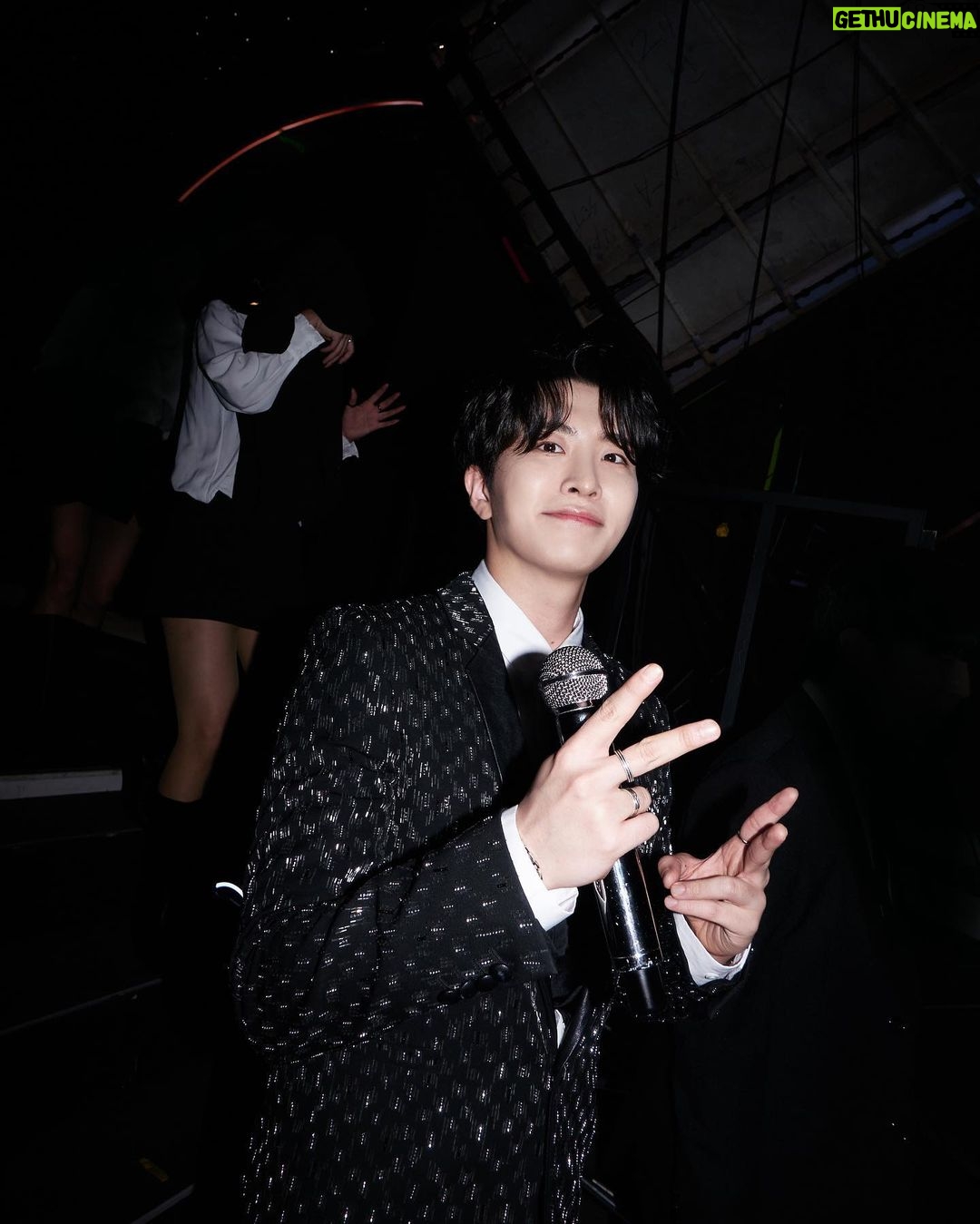 Choi Young-jae Instagram - 진짜 끝! 아가새 고마워💚 #DoIt #YOUNGJAE