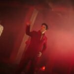 Chomchai Chatvilai Instagram - #ฝากเพลงใหม่ของลูกชายแม่ด้วยจ้า พ่อขุนปราบเต้นเท่ห์มากน่าจับมาจุ๊บจริงๆ 😘❤️ @kangkorns #จับจูบ #กั้งจับจูบ https://youtu.be/fpNoiShBX9U