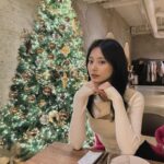 Chou Tzu-yu Instagram - ♥️💚🍷merry and happy~~ ;”}