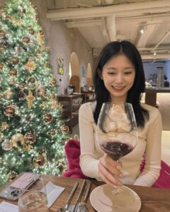 Chou Tzu-yu Instagram - ♥️💚🍷merry and happy~~ ;”}