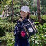 Chou Tzu-yu Instagram - 알리와 커피도 같이 한잔 할 수 있다니..☕️아누팜오빠 감사합니다🤎🤎 너무재밌는시간이였어요!! 그리고 파리게이츠와 함께🏌🏼‍♀️🏒#pearlygates @pearlygates_korea