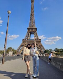 Chou Tzu-yu Instagram - 드디어처음본다..에펠탑📍📸
