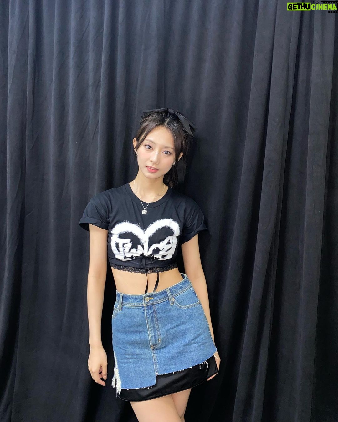 Chou Tzu-yu Instagram - Thankyou Singapore💟 新加坡ONCE謝謝你們,這兩天很開心也收到滿滿的能量了♡♥︎希望你們也是!