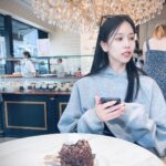 Chou Tzu-yu Instagram - Happy to be in Toronto too ☻✌︎✌︎