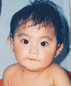 Chou Tzu-yu Instagram - When we were kids..👧🏻👀