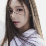 Chou Tzu-yu Instagram - 🖤🤍💜 @zooc_official