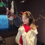 Chou Tzu-yu Instagram - 원스를 위해 준비한 선물이야!좋아해줬으면 좋겠다❤️ Once!為你們準備了禮物，希望你們會喜歡💚 Christmas without tzu🧑🏼‍🎄🦌