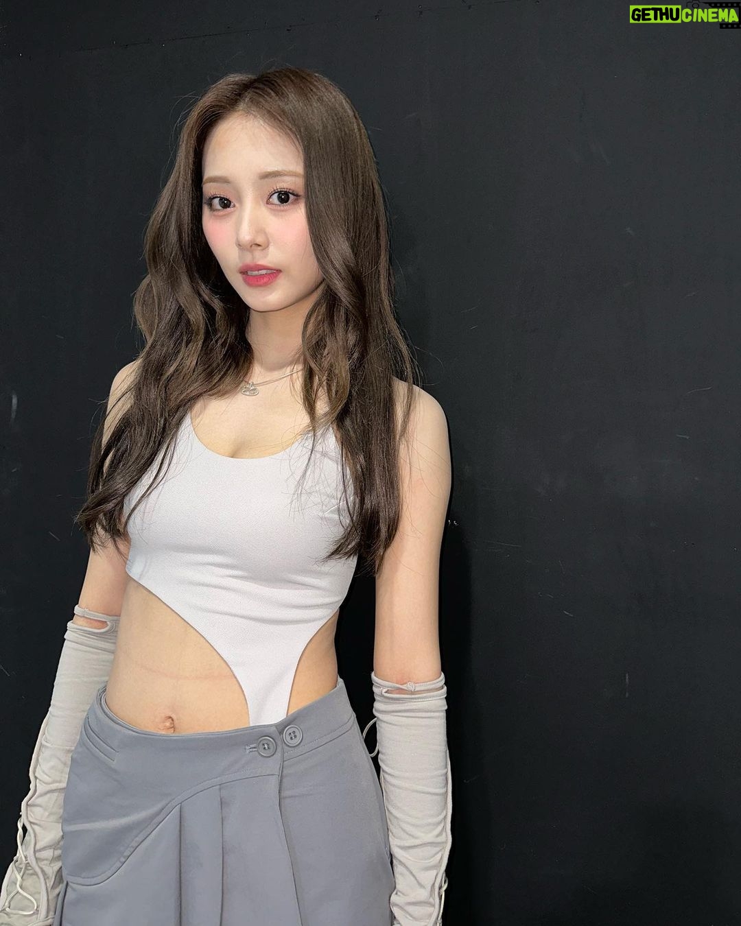 Chou Tzu-yu - 2.5 Million Likes - photographer: @nayeonyny
사진 예쁘게 찍어주셔서 감사합니다.
다음에도 잘 부탁드립니다~~
{\__/}
( ˘ ³˘ )
🤎< \