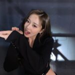 Chou Tzu-yu Instagram - ONCE~~ SET ME FREE💃🧶