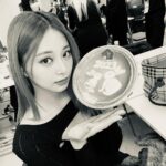 Chou Tzu-yu Instagram - 2022년 모두 고생 많으셨어요! 2023년 반가워👋올해도 잘 지내봐요🤝 2022年辛苦大家了！ 2023年 你好呀～今年也請多多指教囉🐰 Farewell 2022! Hello 2023!! Let's have great time together this year🐇
