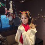 Chou Tzu-yu Instagram - 원스를 위해 준비한 선물이야!좋아해줬으면 좋겠다❤️ Once!為你們準備了禮物，希望你們會喜歡💚 Christmas without tzu🧑🏼‍🎄🦌