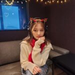 Chou Tzu-yu Instagram - 원스를 위해 준비한 선물이야!좋아해줬으면 좋겠다❤️ Once!為你們準備了禮物，希望你們會喜歡💚 Christmas without tzu🧑🏼‍🎄🦌