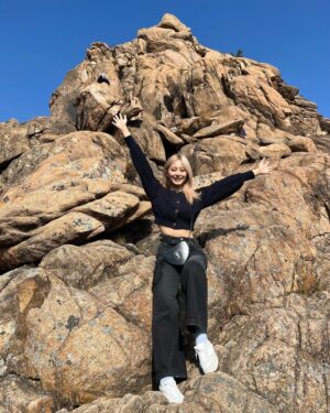 Chou Tzu-yu Instagram - 힐링하러~🚶🏼‍♀️⛰️🌤️