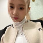 Chou Tzu-yu Instagram - #광고 🖤🤍 zooc_official