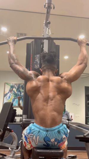 Chris Bey Instagram - Who go harder ?