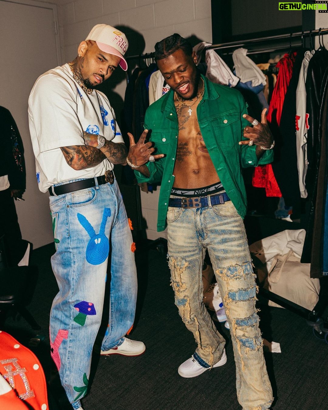 Chris Brown - 708K Likes - All I really need is one thingโค๏ธ healing energy