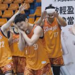 Chris Chiu Instagram - 像夢一樣的夜晚🏀🏀 感覺該來個藝人YT聯盟大賽了！ @z2.ztwo
