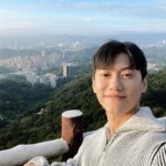 Chris Chiu Instagram – 2023年的最後兩天

睡到飽 起床吃了個早餐 到處走走

突然覺得今年過的好快 
這一年 自我調整很多 有過徬惶 無助
但在最需要幫助的時候就是會出現幫助我的人
真心充滿感謝！

願今年發生的一切不開心事都可以遠走
開心的事可以延續下去

2024年對我來說 是很重要很關鍵的一年
我會好好把握 讓大家看到更不一樣的自己

明年見🩶🫶🏼