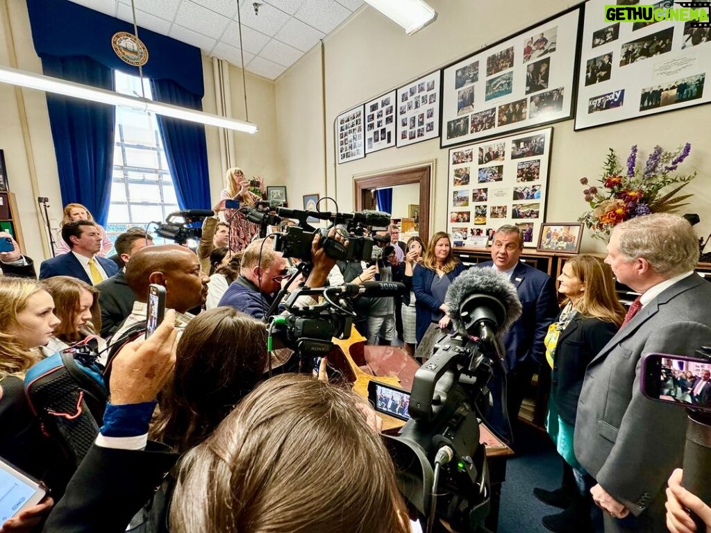 Chris Christie Instagram - Kicking off the day in the Granite State by officially filing to be on the ballot in New Hampshire. I’m the only candidate in this race that will take on and defeat Donald Trump. We do not have to settle, and New Hampshire will be the first state to send a message to the rest of the country. We can and must do better.