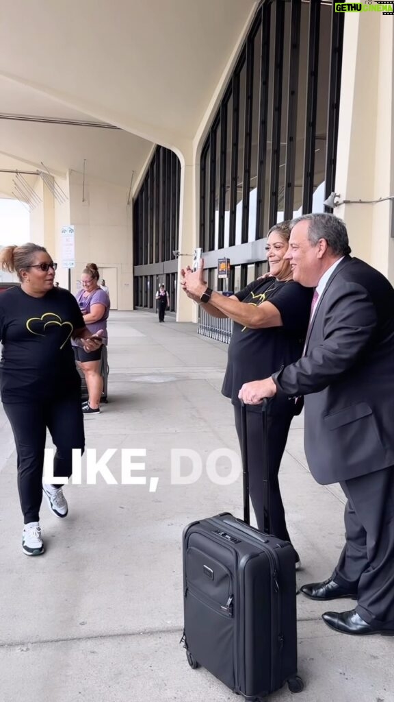 Chris Christie Instagram - Whether it’s in a diner, the airport, Rotary Club, or town hall, the greatest part of the last few months has been meeting all of you. Looking forward to returning to the trail and traveling to New Hampshire today.