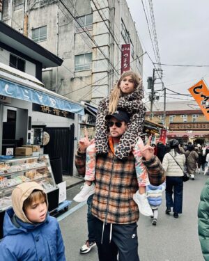 Chris Hemsworth Instagram - Loving Japan ❤️