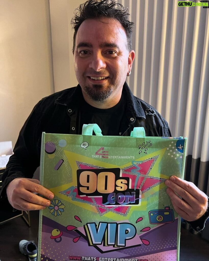 Chris Kirkpatrick Instagram - Heading your way 90’s Con! Can’t wait to see you all there!! @thats4ent