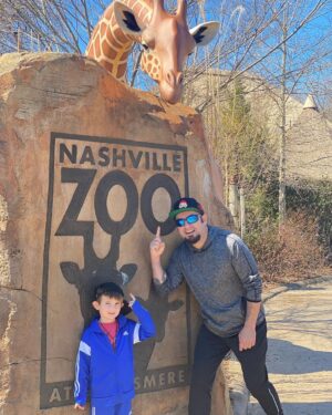 Chris Kirkpatrick Instagram - Once again, the zoo doesn’t disappoint! @nashvillezoo @karlyk5 #whowantstofeedgiraffes #nsyncflamingos