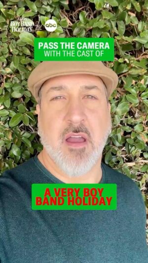 Chris Kirkpatrick Instagram - A #VeryBoyBandHoliday! Dec. 6 on @ABCNetwork! 🎄🎄🎄