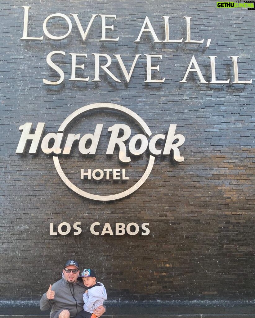 Chris Kirkpatrick Instagram - Thanks @hrhloscabos for a great stay! #hardrockhotels
