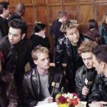 Chris Kirkpatrick Instagram - Happy #ThrowbackThursday, everyone! We discussed this photo and this day during our debut episode of @namedropshow. (Link in bio to watch and/or listen!) Can you drop the name of the secret photobomber in this pic?! #NameDrop #Podcast #BrianMcFayden #ChrisKirkpatrick #NSYNC #MTV #TRL #ClassOf1999 #ClassOf99 #BetterPlace #NSYNCers #fyp #NameDropShow