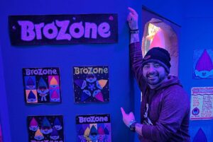 Chris Kirkpatrick Instagram - You know Trickee had to go visit @campstores while in NYC! @trolls Thanks for taking us to a Better Place! 🤡