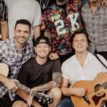 Chris Kirkpatrick Instagram - Thanks everyone for coming out to see the @pop2000tour these last few weeks. It was so great to meet so many of you that came out to watch us. I’ve had the best time with these guys! It was so great to have @bbmakofficial in this run. Hope you come “Back Here” soon! 🤡